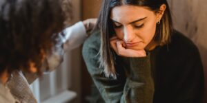 10 Ways to Help Someone Who Is Grieving 1