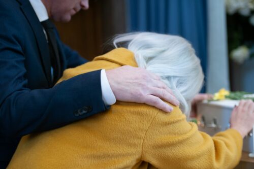 Coping with Grief: Grieving Together with Your Spouse