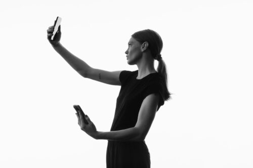 How Social Media Can Affect Mental Health: Benefits and Risks